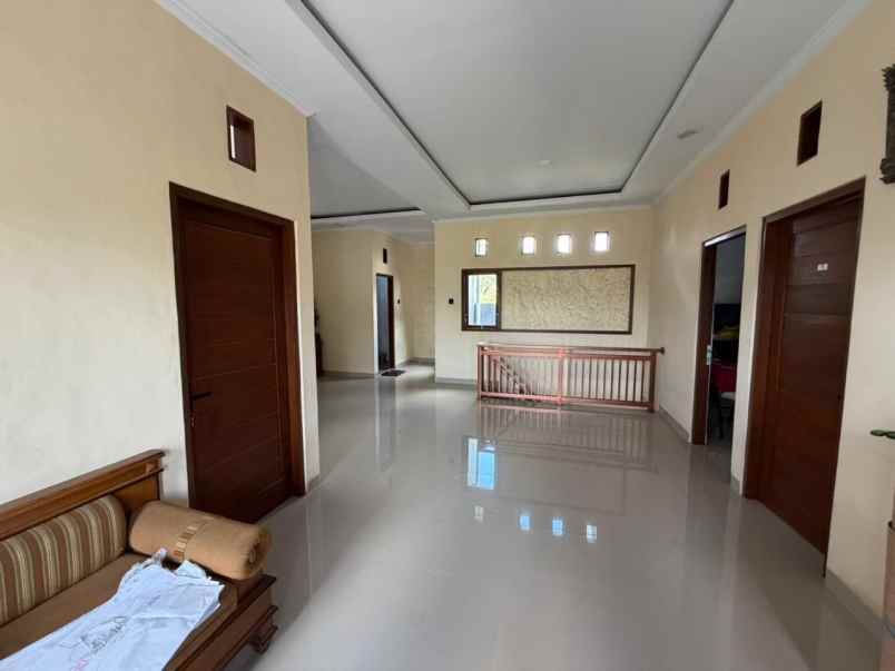 dijual rumah pasekan abiantuwung