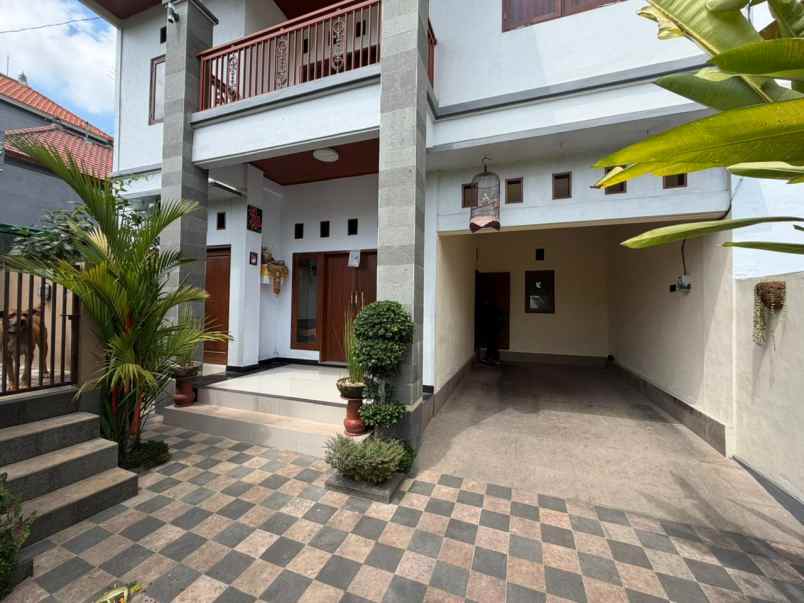 dijual rumah pasekan abiantuwung