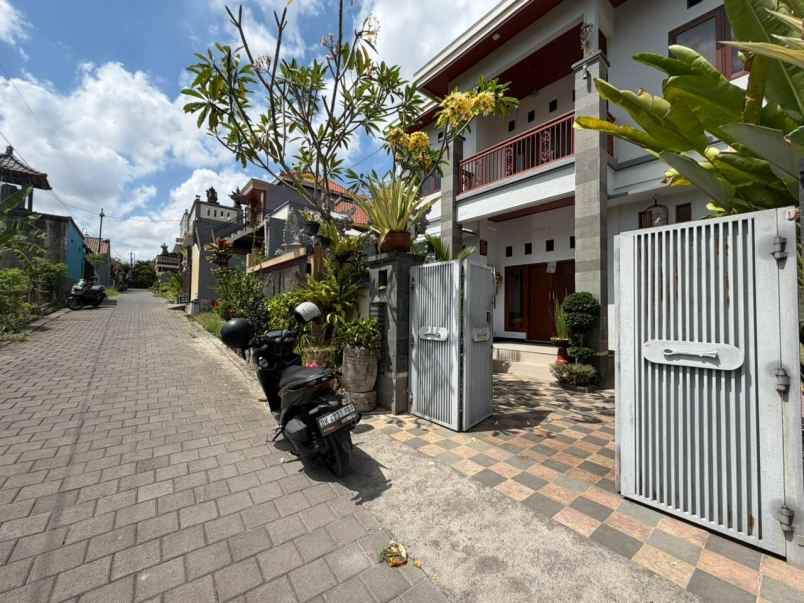 dijual rumah pasekan abiantuwung