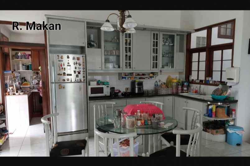 dijual rumah pasteur