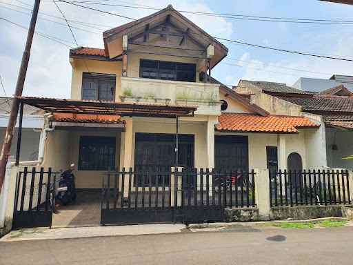 dijual rumah patria jaya