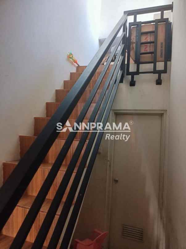 dijual rumah pelawad