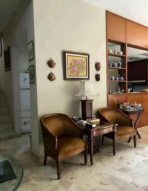 dijual rumah perum lembah cinere depok