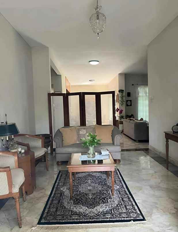 dijual rumah perum lembah cinere depok