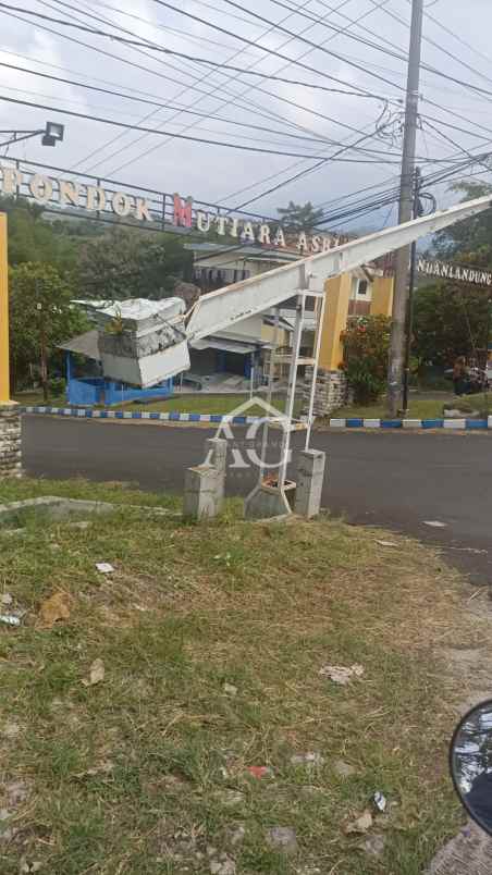 dijual rumah perum mutiara asri