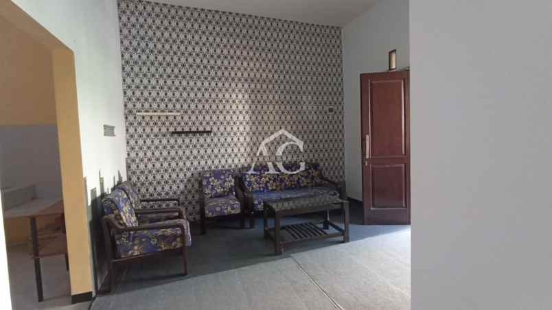 dijual rumah perum mutiara asri