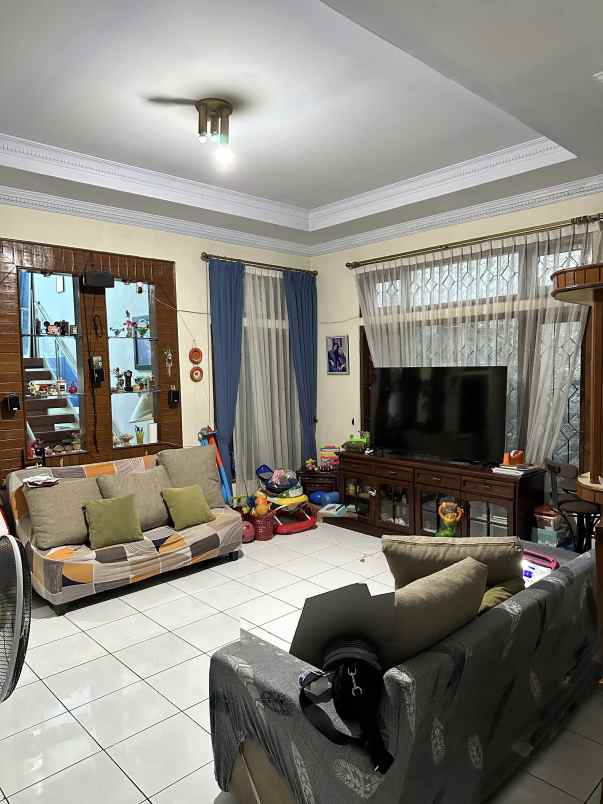 dijual rumah perumahan bukit permai