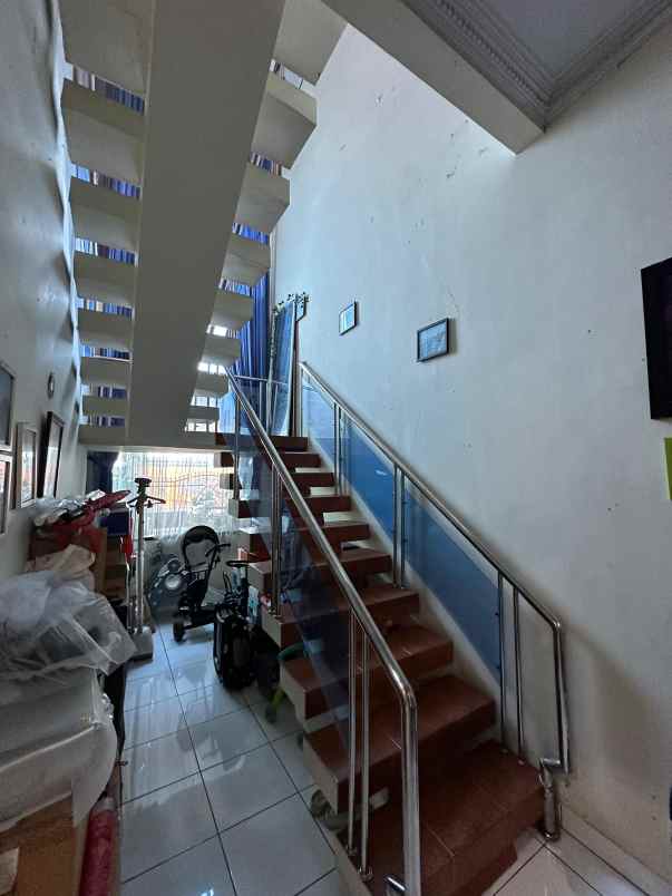 dijual rumah perumahan bukit permai