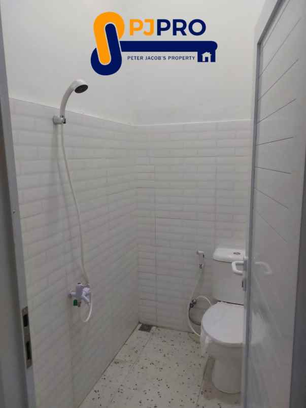 dijual rumah perumahan duta bumi 1