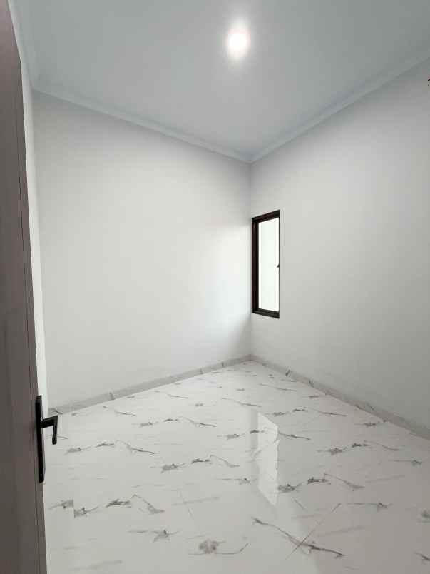 dijual rumah perumahan pondok ungu