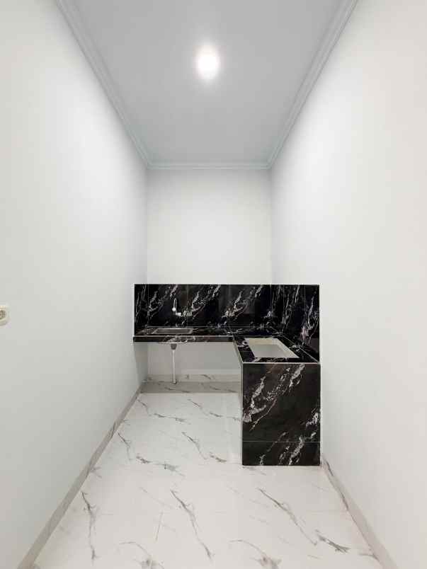 dijual rumah perumahan pondok ungu