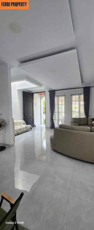 dijual rumah perumahan raffles hills