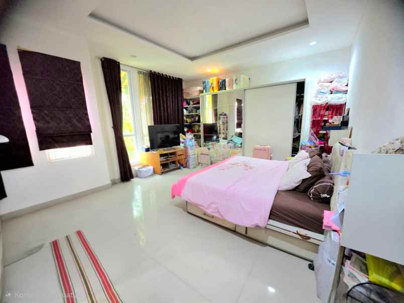 dijual rumah perumahan taman bintaro