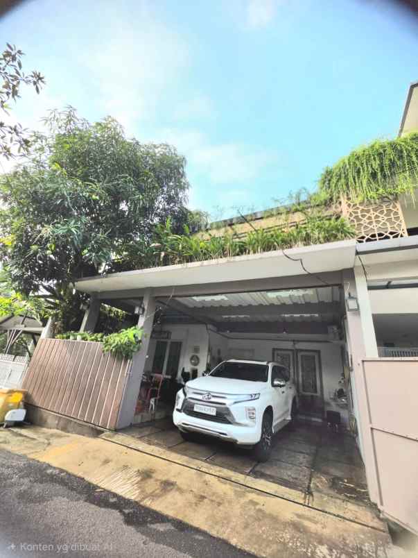 dijual rumah perumahan taman bintaro