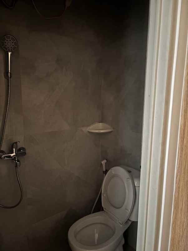 dijual rumah perumahan wiyung