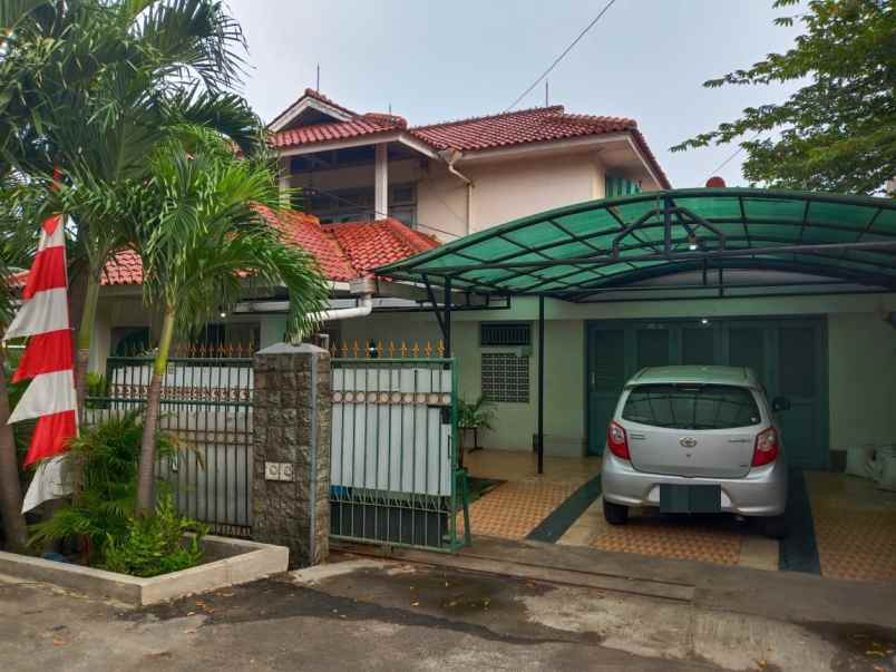 dijual rumah pisangan