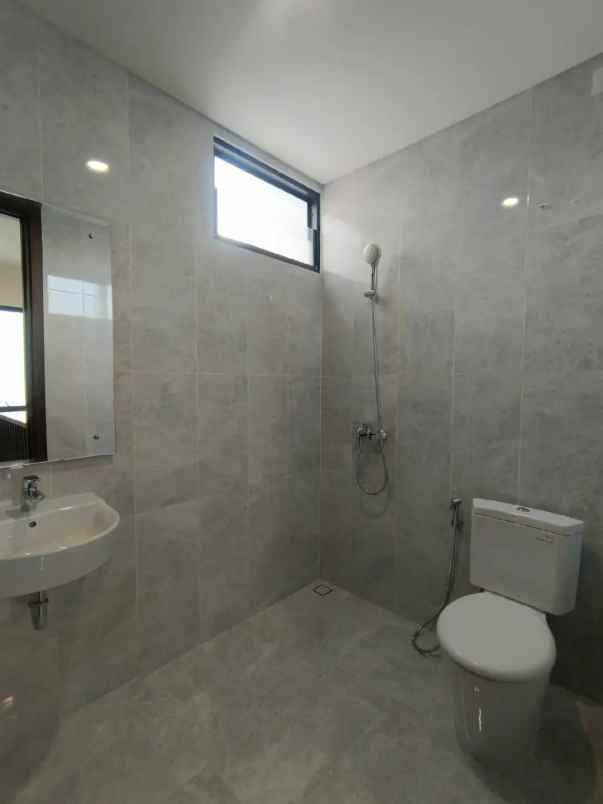 dijual rumah podomoro park buah batu