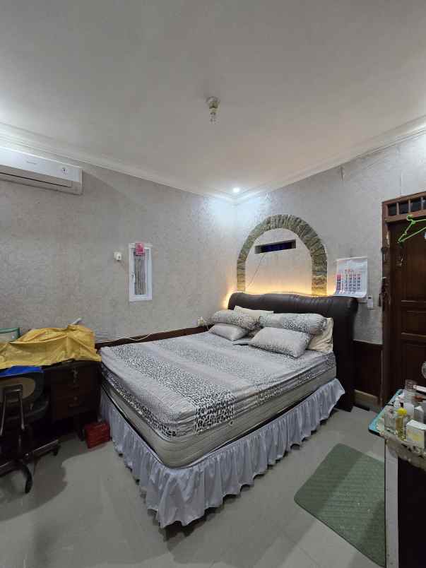 dijual rumah pondok bambu jaktim