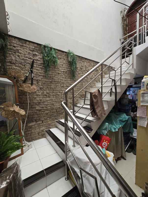 dijual rumah pondok bambu jaktim