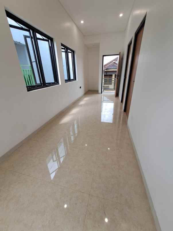 dijual rumah pondok jaya
