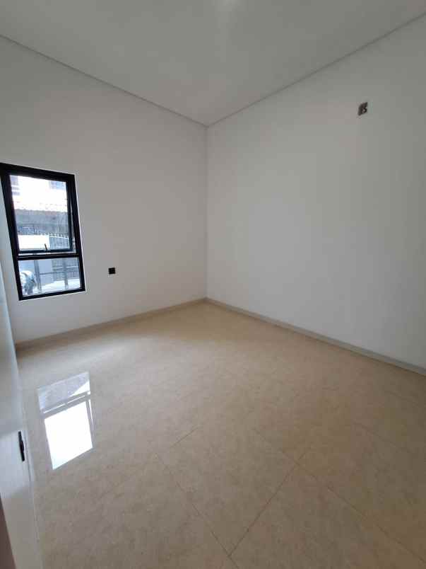 dijual rumah pondok jaya