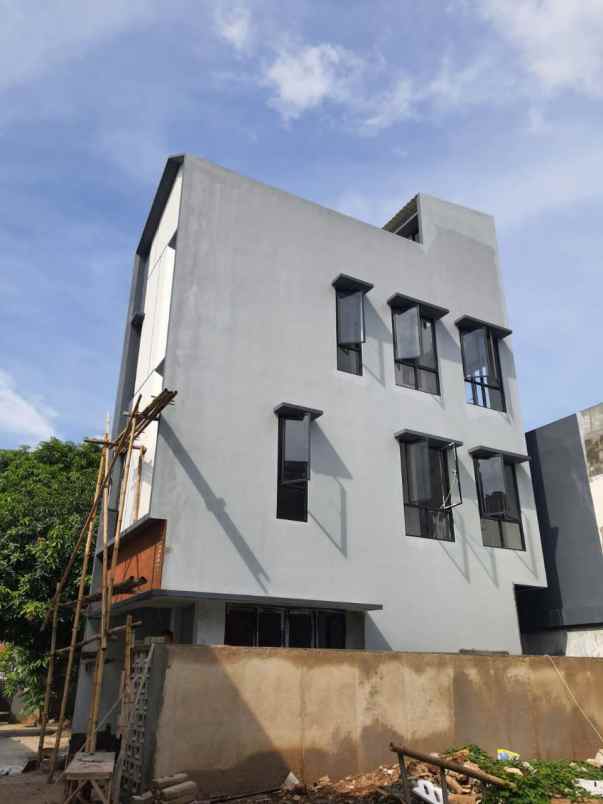dijual rumah pondok labu