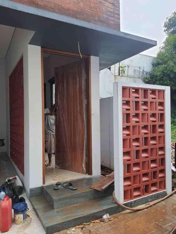 dijual rumah pondok labu