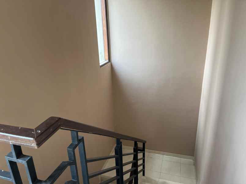 dijual rumah pondok permai dekat kfc