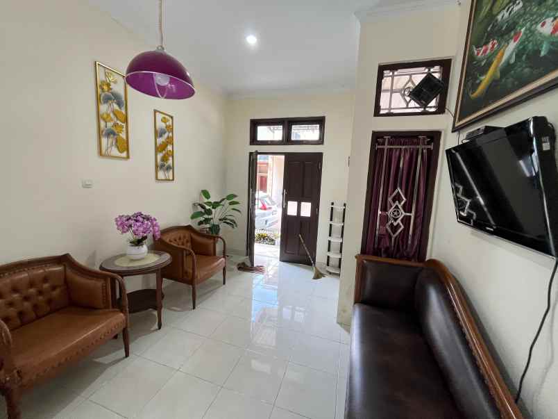 dijual rumah pondok permai dekat kfc