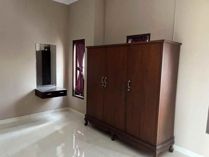 dijual rumah pondok permai dekat kfc