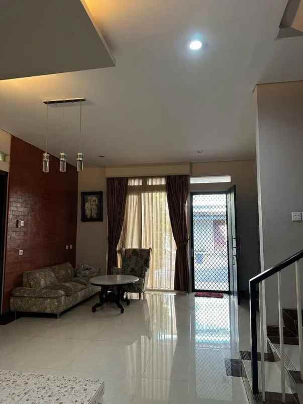 dijual rumah pondok ranji