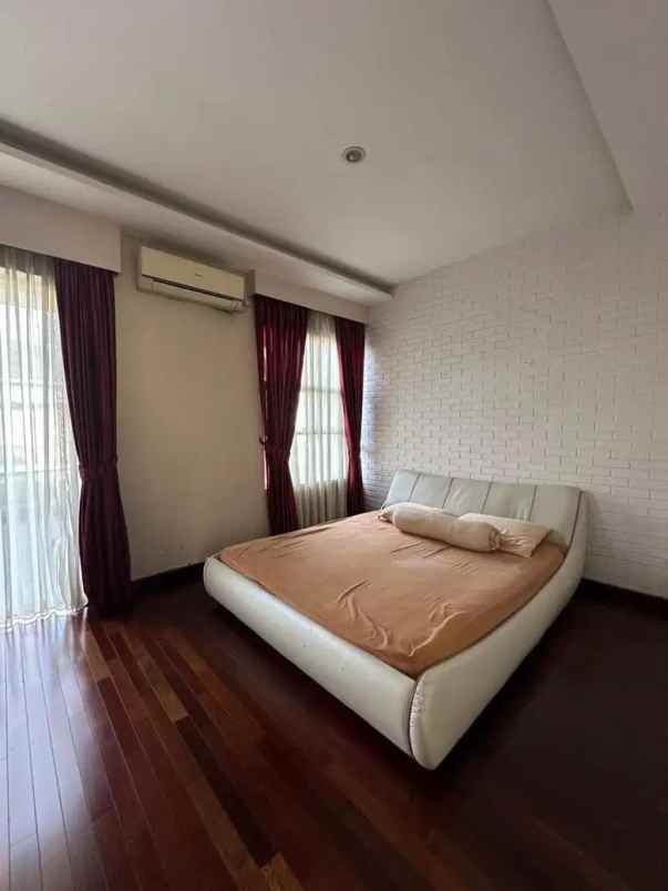 dijual rumah pondok ranji