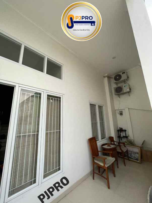 dijual rumah pondok ungu permai