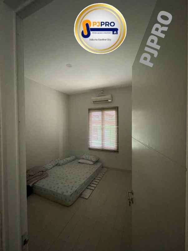 dijual rumah pondok ungu permai