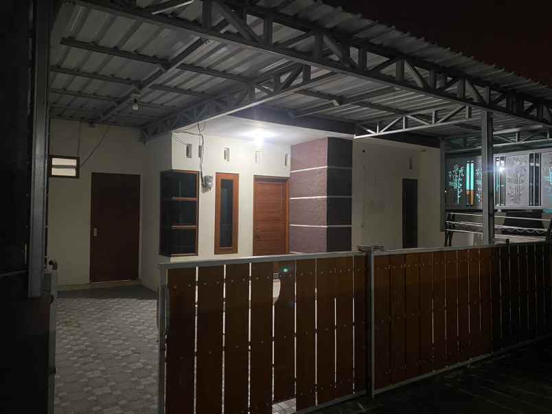 dijual rumah prambanan