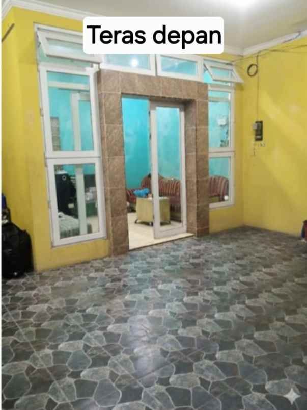 dijual rumah pucang gading