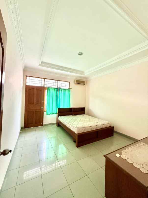 dijual rumah pulomas pulo gadung