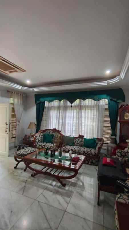 dijual rumah pulomas pulo gadung