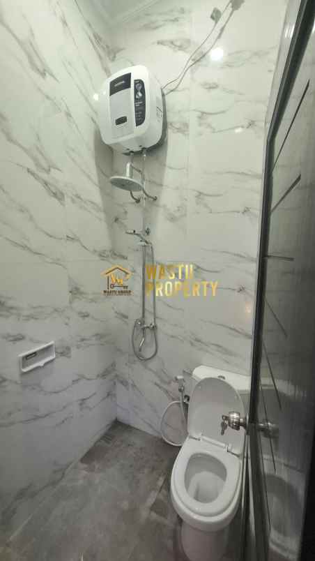 dijual rumah purwomartani