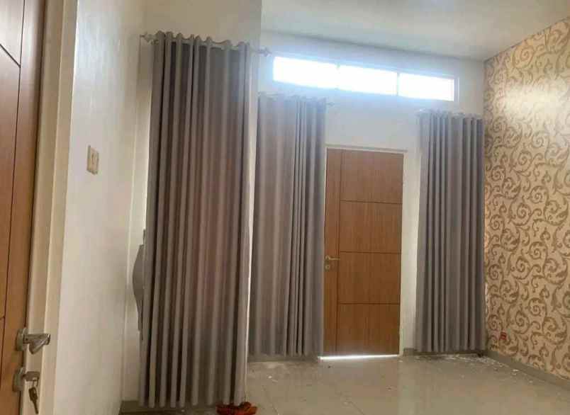 dijual rumah purwomartani