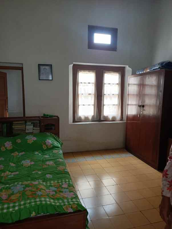 dijual rumah rampal celaket