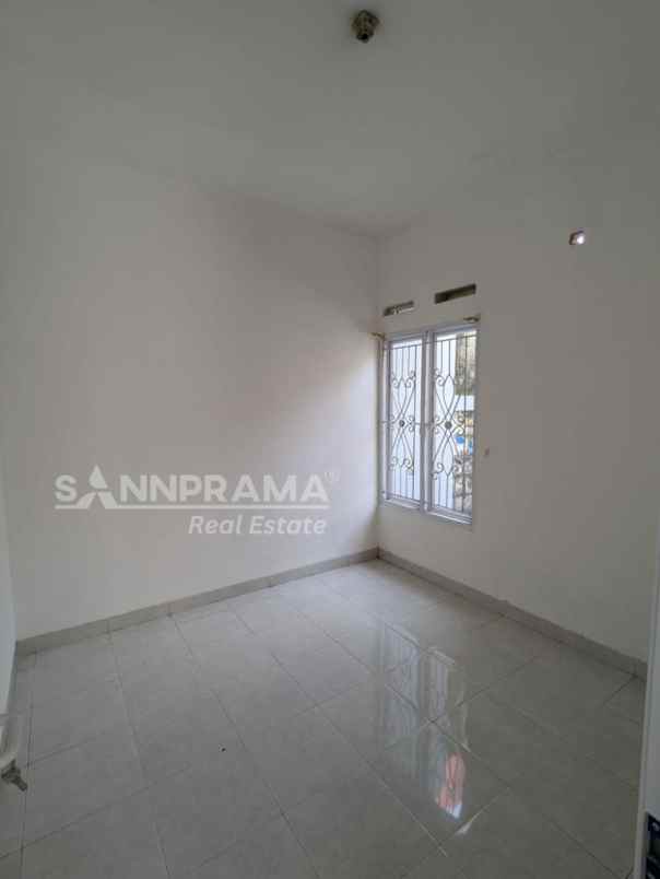 dijual rumah ratujaya cipayung depok