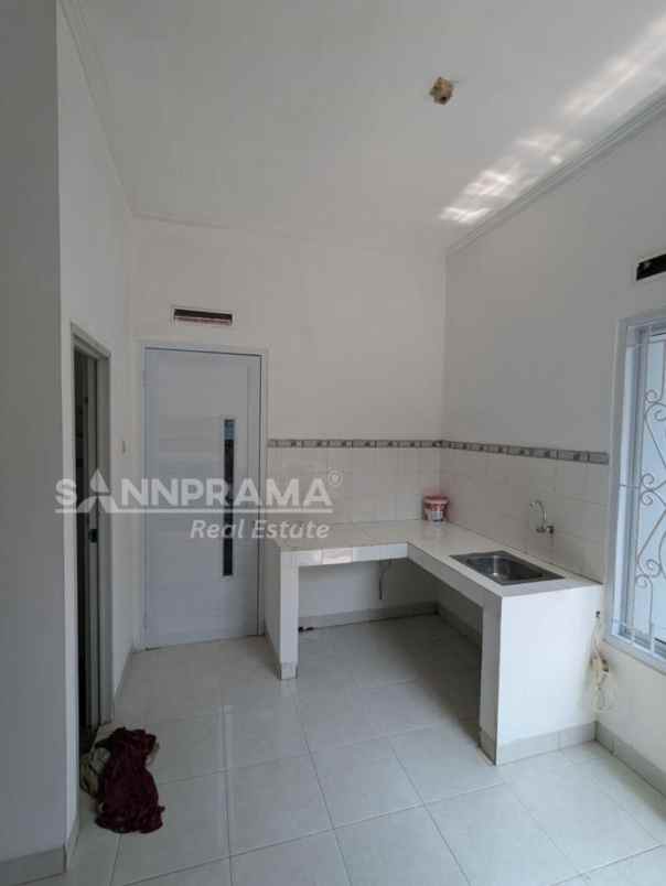 dijual rumah ratujaya cipayung depok