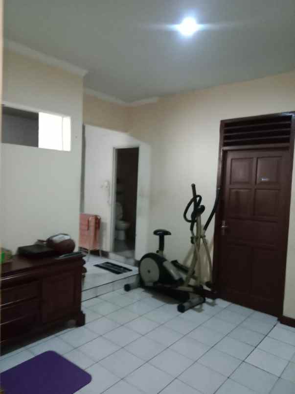 dijual rumah reni jaya pondok petir