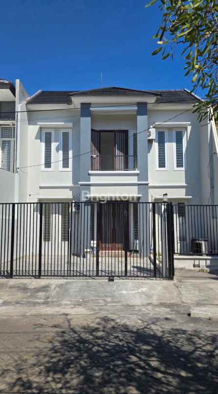 dijual rumah rungkut