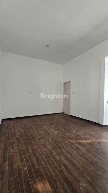 dijual rumah rungkut