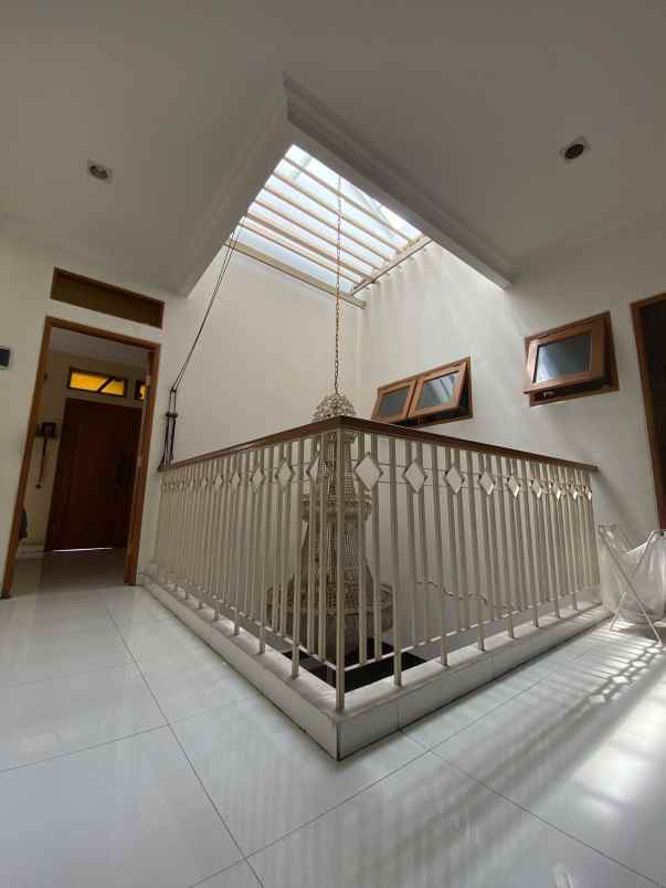 dijual rumah salihara