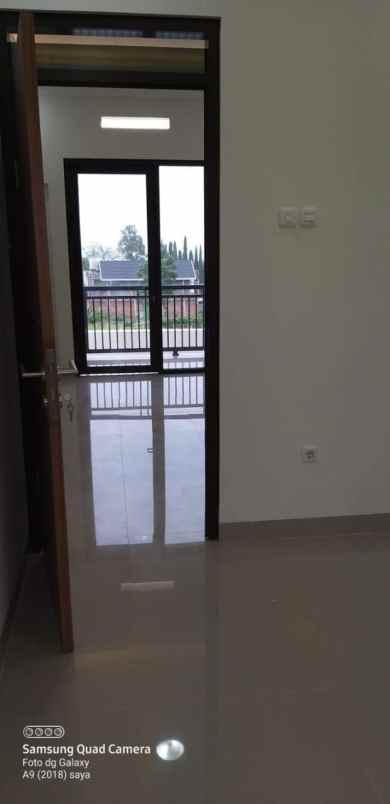 dijual rumah sariwangi