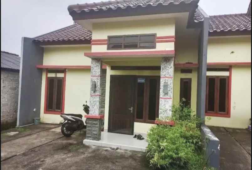 dijual rumah sawangan depok