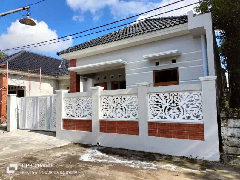dijual rumah selomartani kalasan sleman